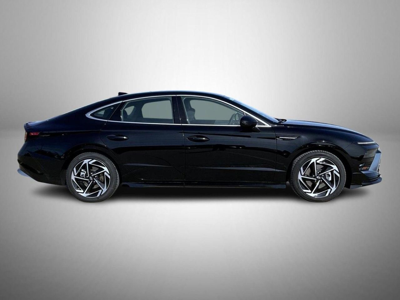 New 2026 Black Hyundai SEL Sport image 4