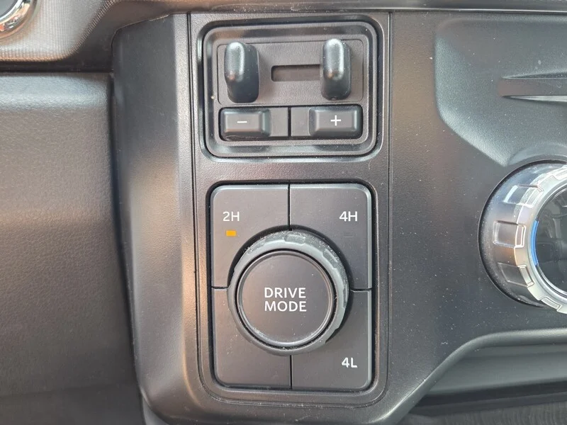 Used 2024 Black Metallic FORD PLATINUM 4WD CREW CAB 6.75
