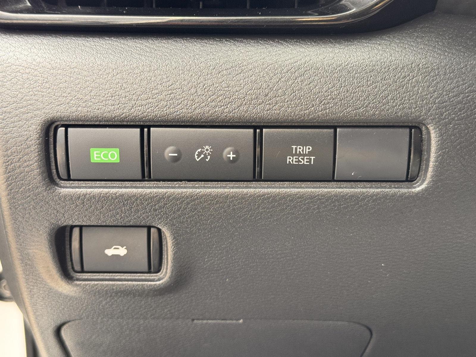 2023 Nissan Sentra SV - Photo 9