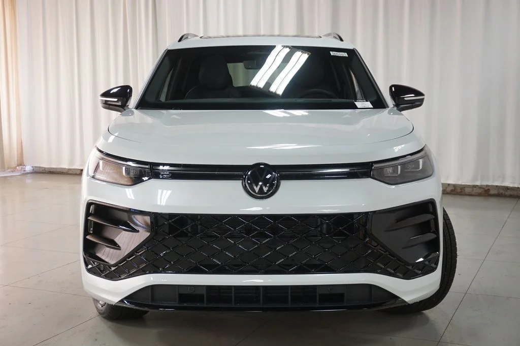 New 2026 White Volkswagen 2.0T SE R-Line Black image 5