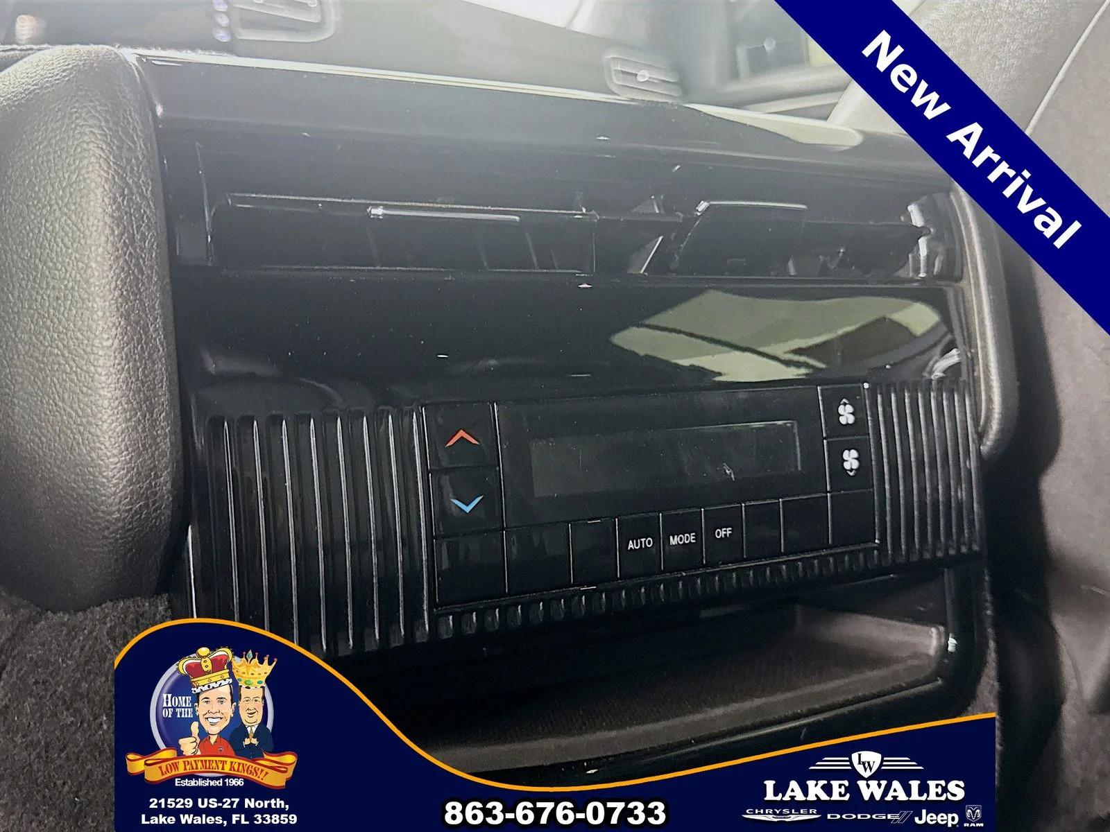 Certified Used 2024 Gray Jeep Base image 25