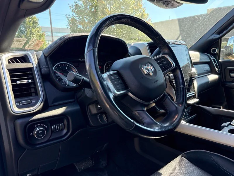 Used 2019 Black Ram Laramie image 24