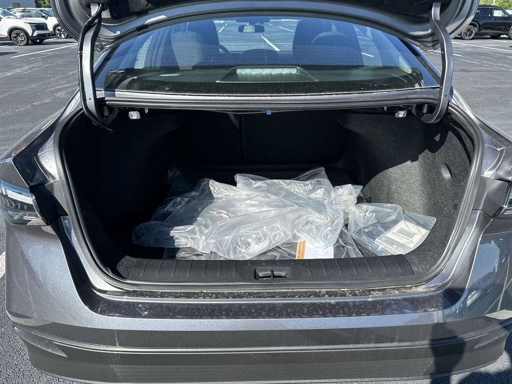 New 2026 Gray Nissan S image 28