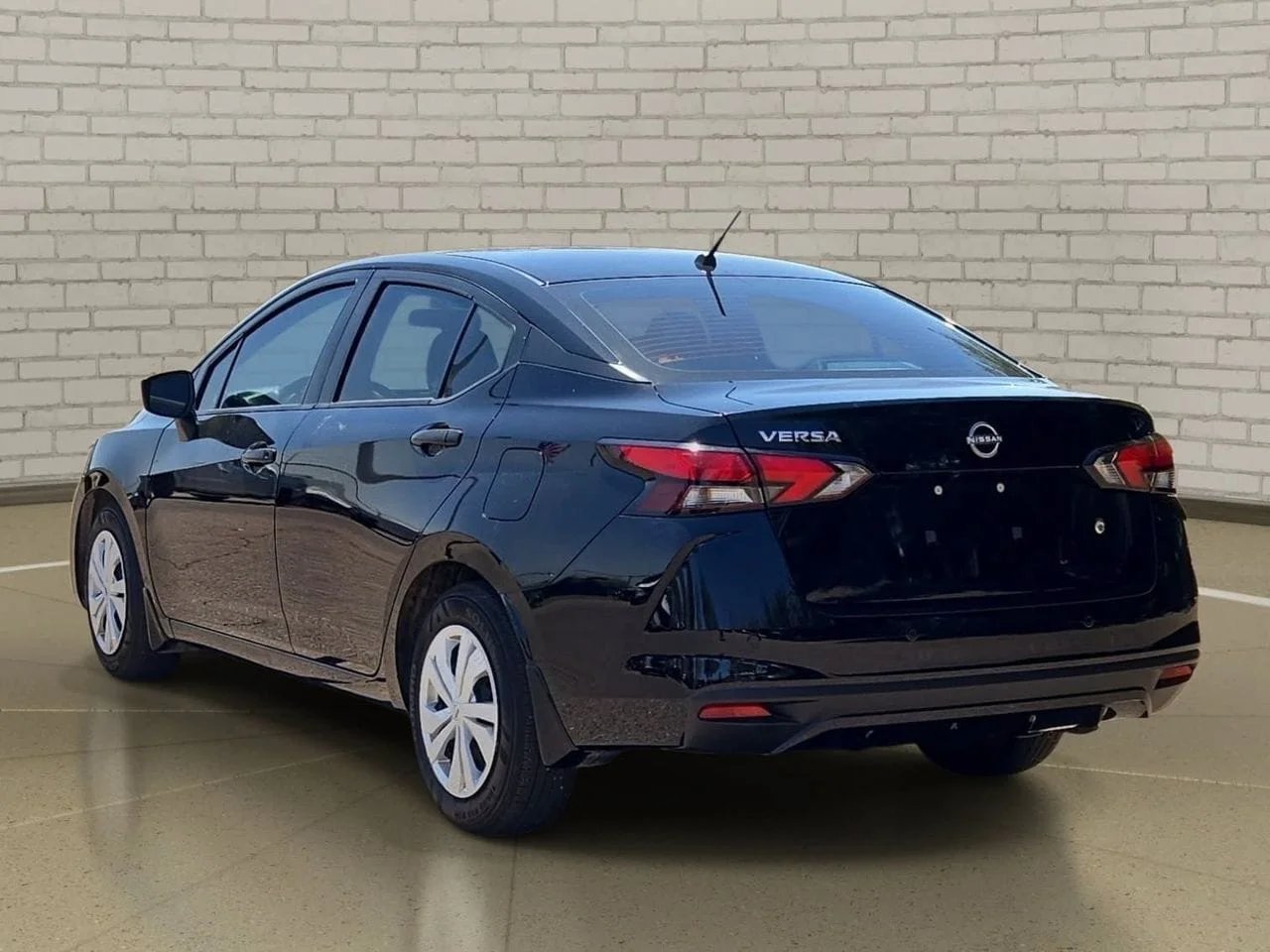 Used 2025 Super Black Metallic Nissan 1.6 S image 6