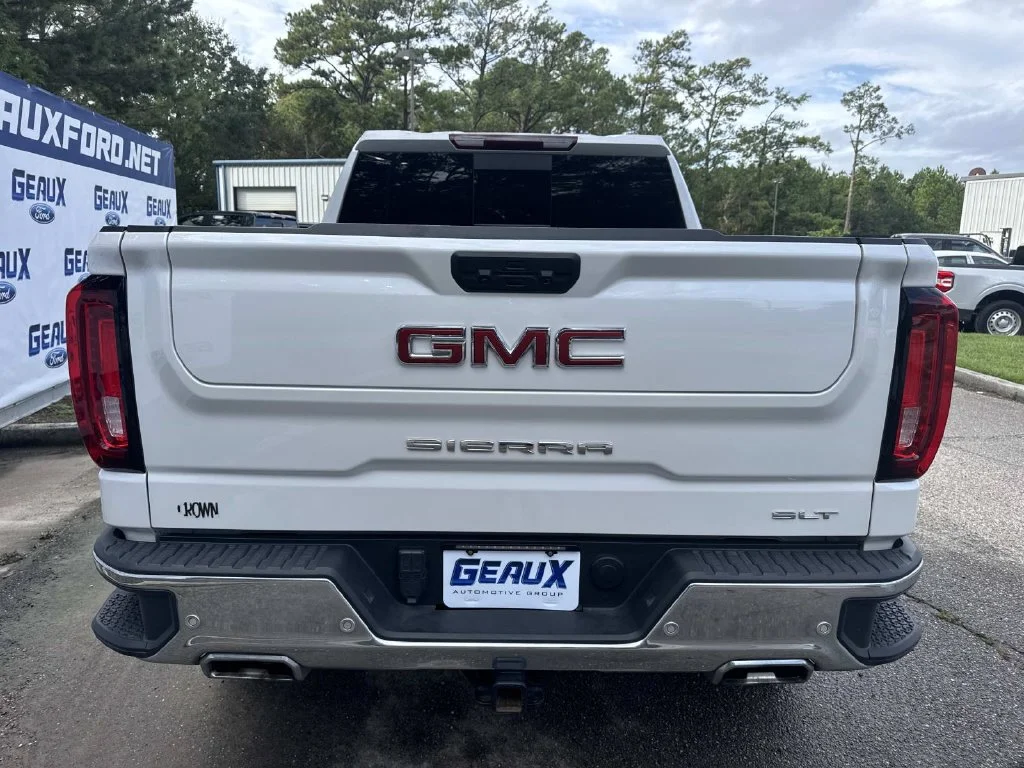 Used 2025 White GMC SLT image 14
