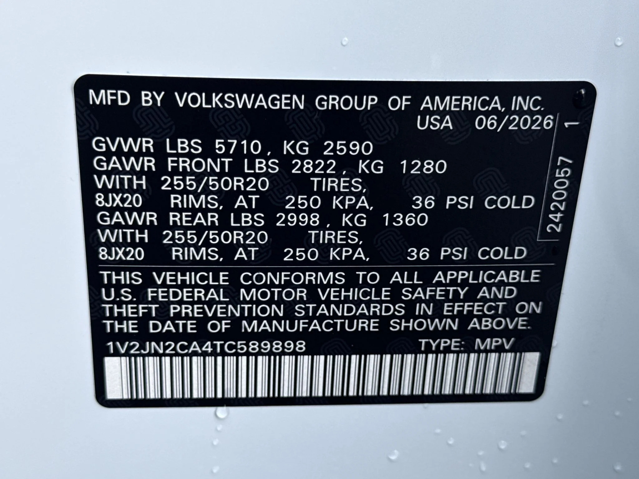 New 2026 Opal White Pearl Volkswagen 2.0T SE w/Technology image 35