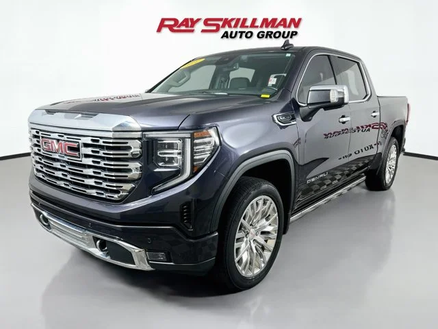 Used 2022 Silver GMC Denali image 3