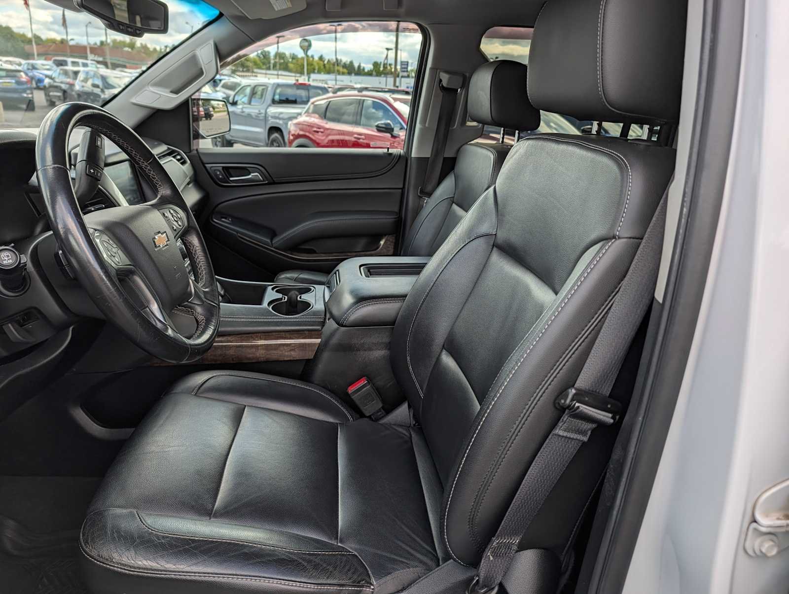Used 2019 Summit White Chevrolet LT image 11