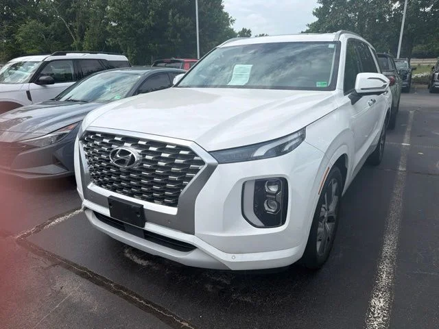 Used 2022 Hyper White Hyundai Limited image 5