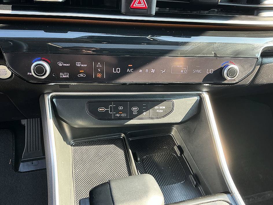 Used 2025 Panthera Metal Kia SX Prestige image 17