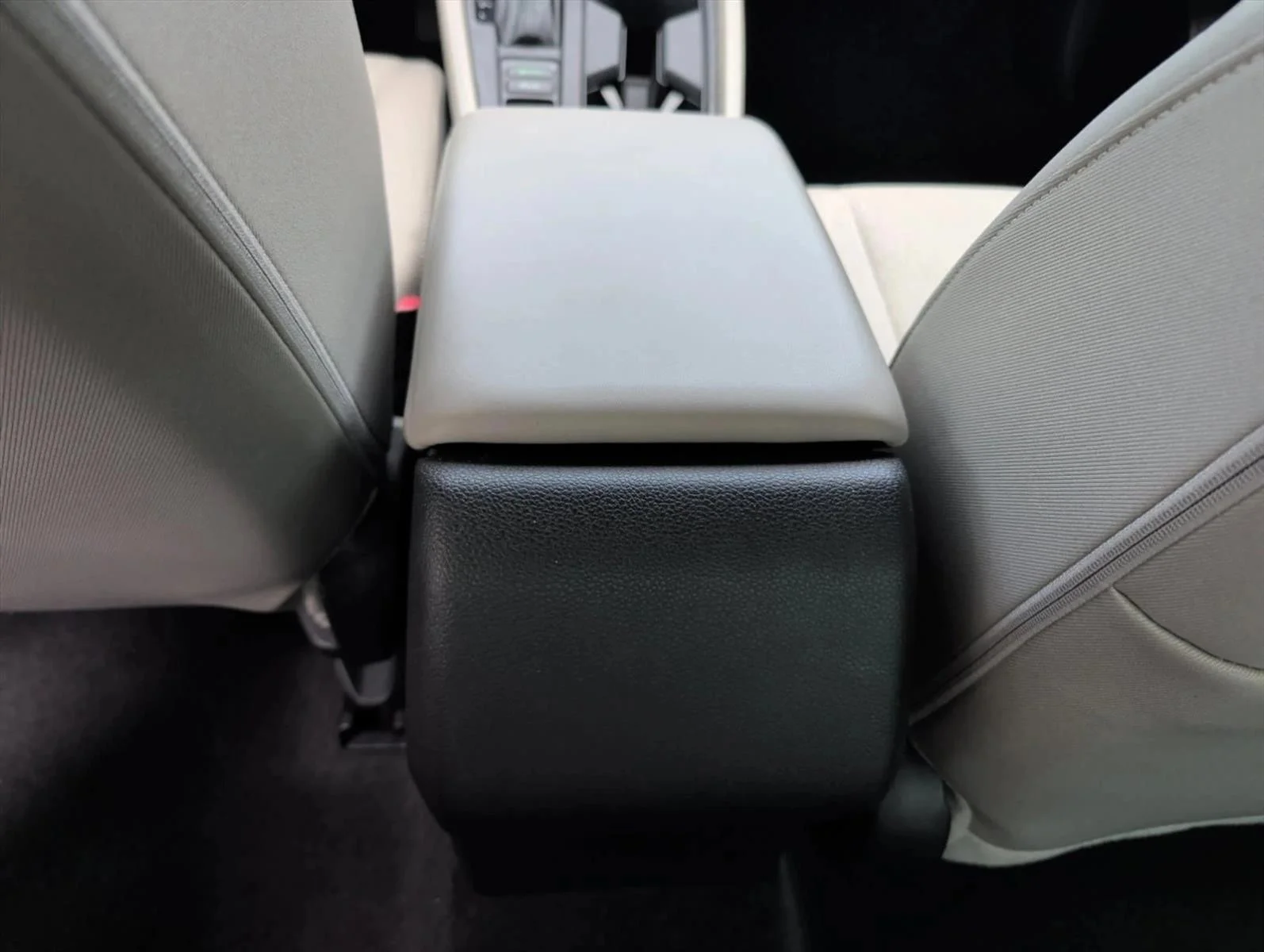 Used 2024 Meteorite Gray Metallic Honda EX image 22