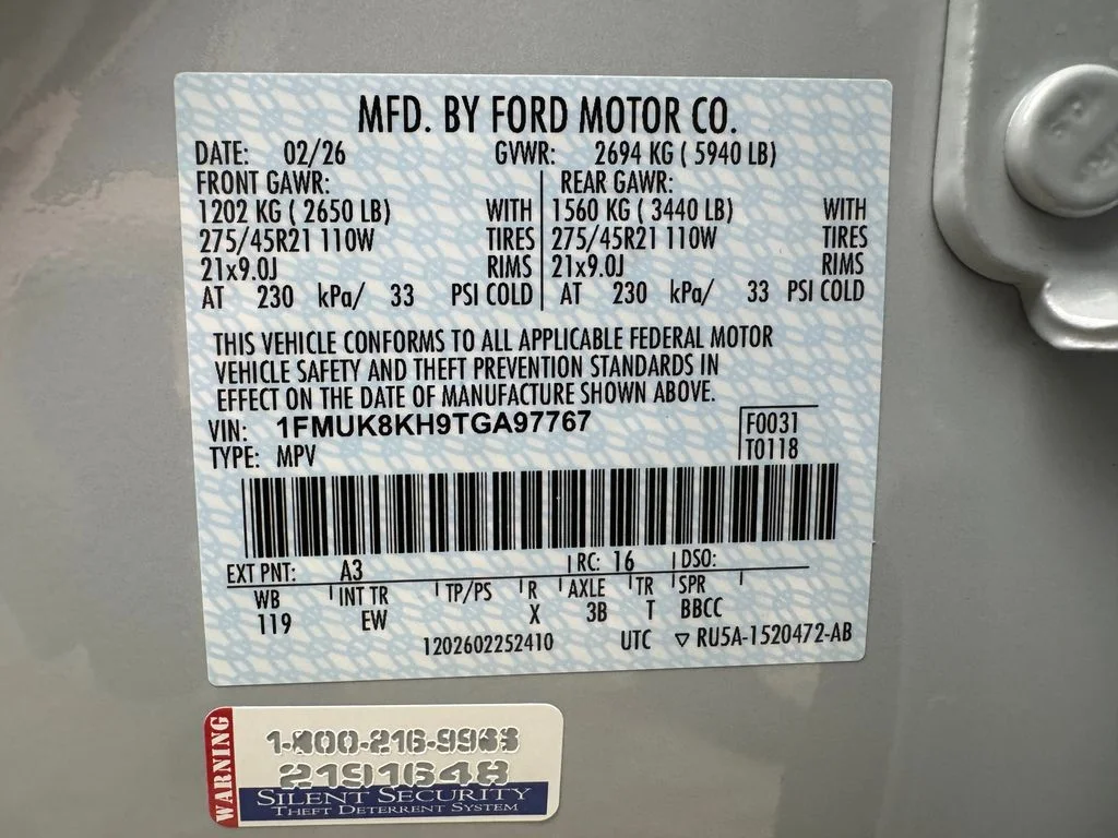 New 2026 Space White Metallic Ford ST-Line image 31
