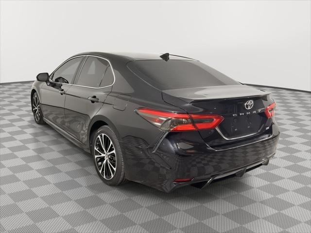 2020 Toyota Camry SE - Photo 10