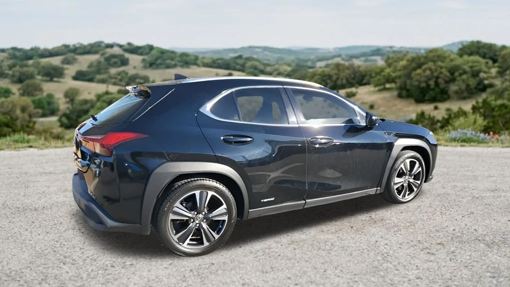 Used 2021 Black Lexus 250h Base image 11