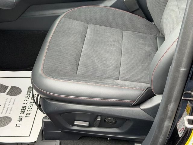 New 2026 Agate Black Metallic Ford ST image 18