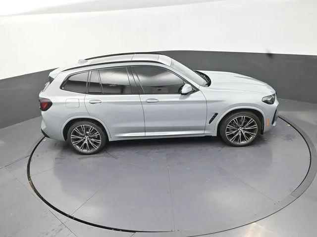 Used 2024 Gray BMW xDrive30i image 30