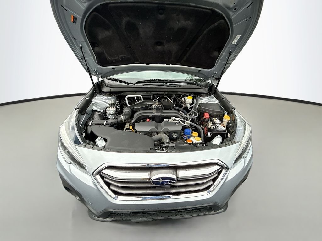 Used 2019 Ice Silver Metallic Subaru Limited image 32