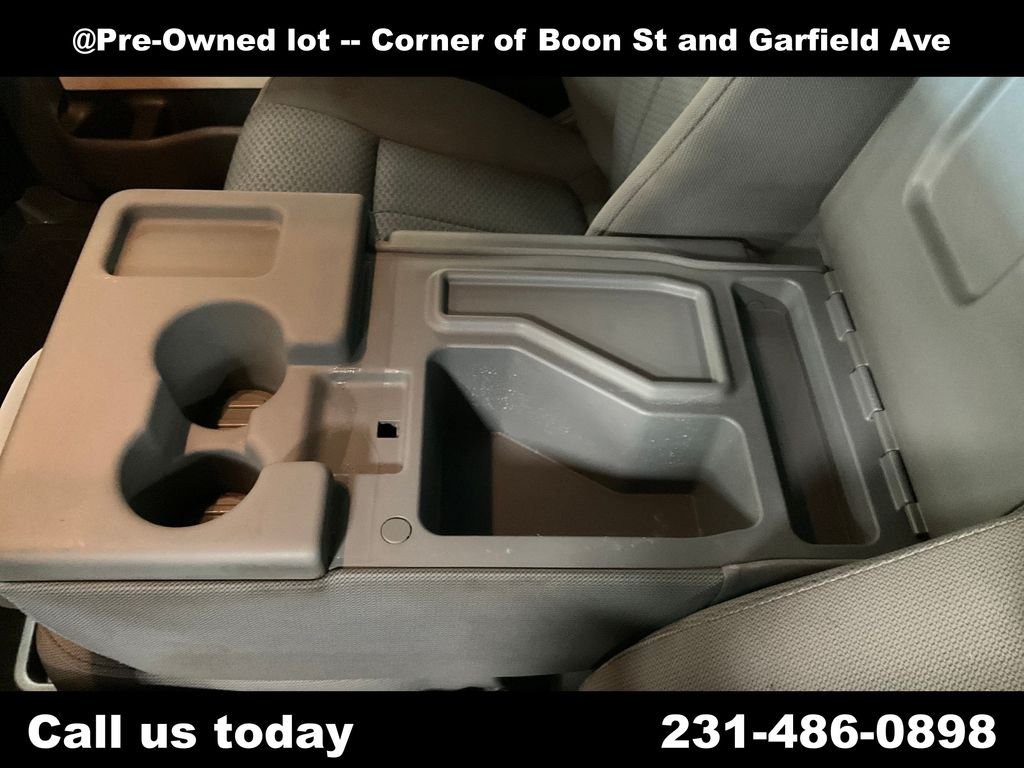 Used 2014  Ford XL image 26
