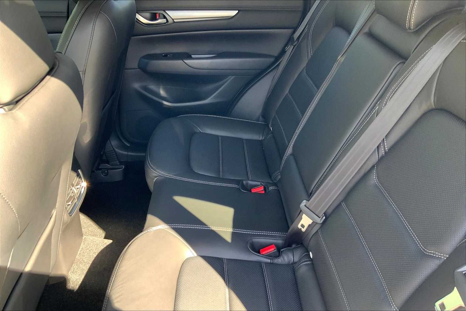 2025 Mazda CX-5 S Preferred package - Photo 16