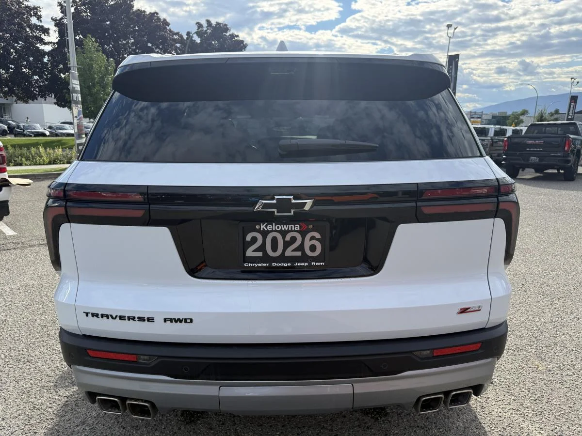 Used 2026 White Chevrolet Z71 image 5