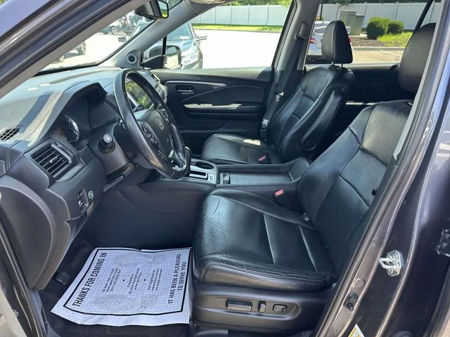 Certified Used 2018 Modern Steel Metallic Honda EX-L image 17