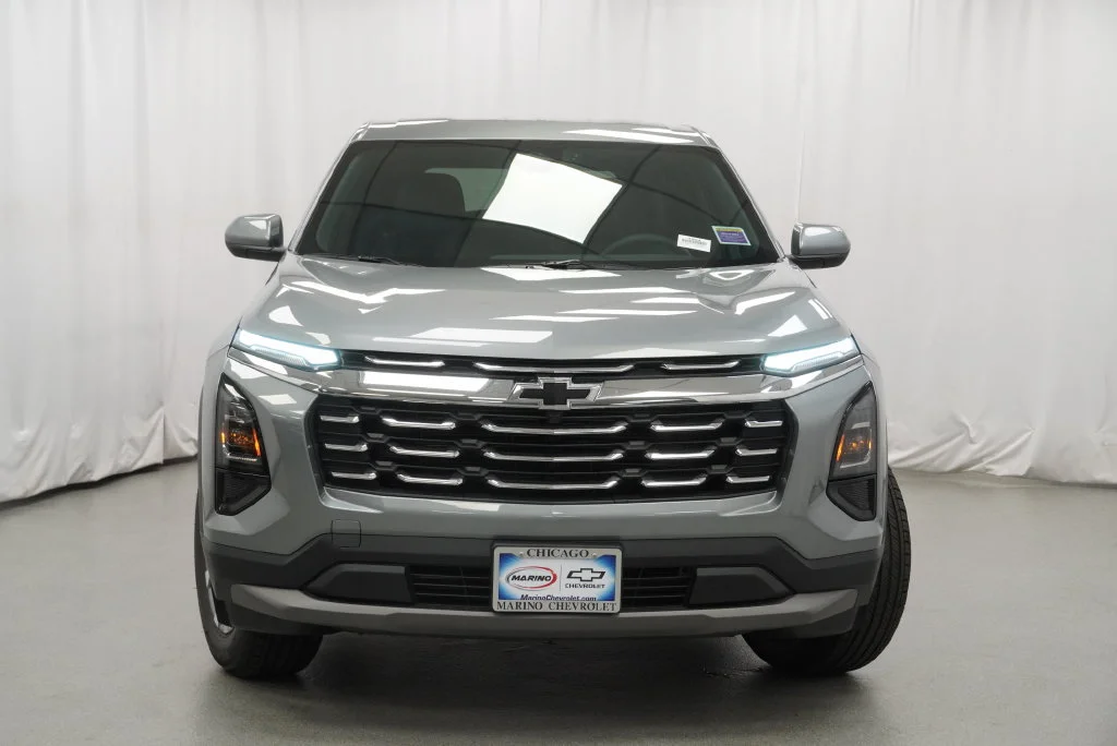 New 2027 Sterling Gray Metallic Chevrolet LT image 33