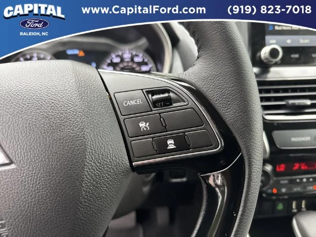 Used 2025 Blue Mitsubishi SE image 22