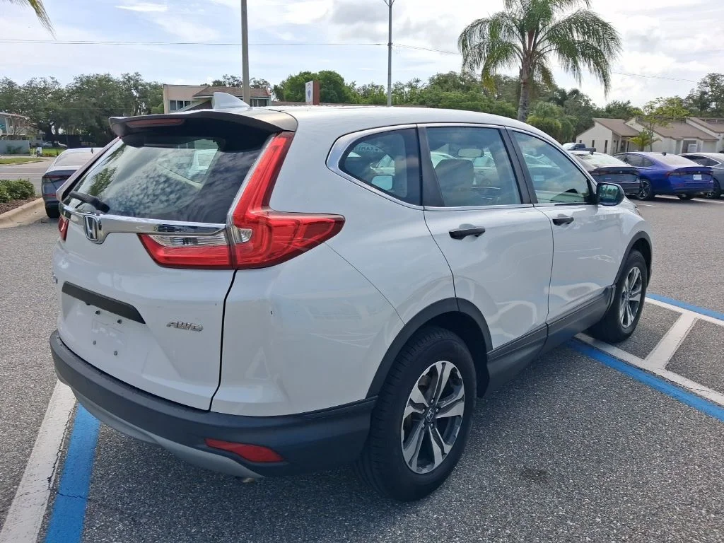 Used 2019  Honda LX image 5