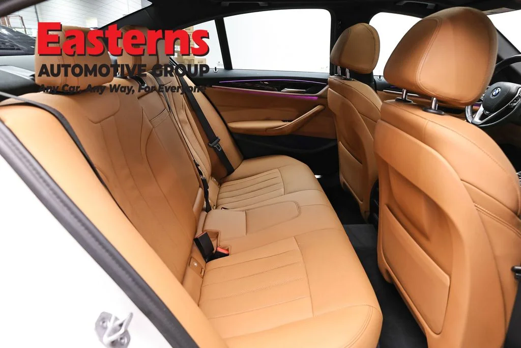 Used 2023 White BMW 530e iPerformance image 27