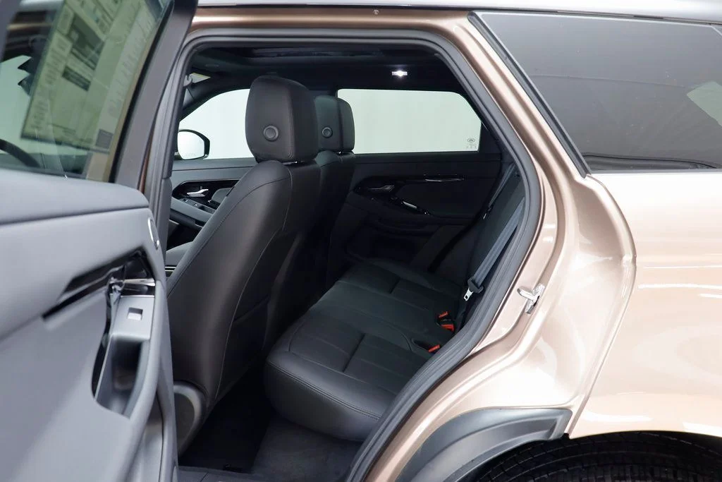 2026 Land Rover Range Rover Evoque Dynamic SE - Photo 16