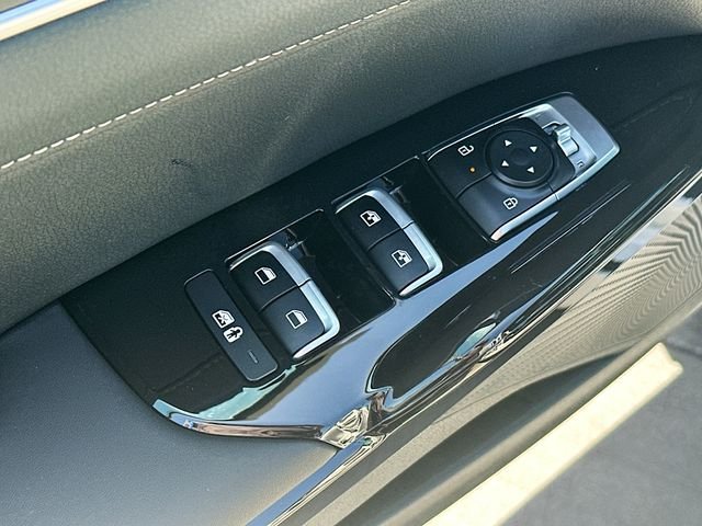 New 2026 Snow White Pearl Kia GT-Line AWD image 18