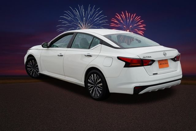 2025 Nissan Altima SV - Photo 7