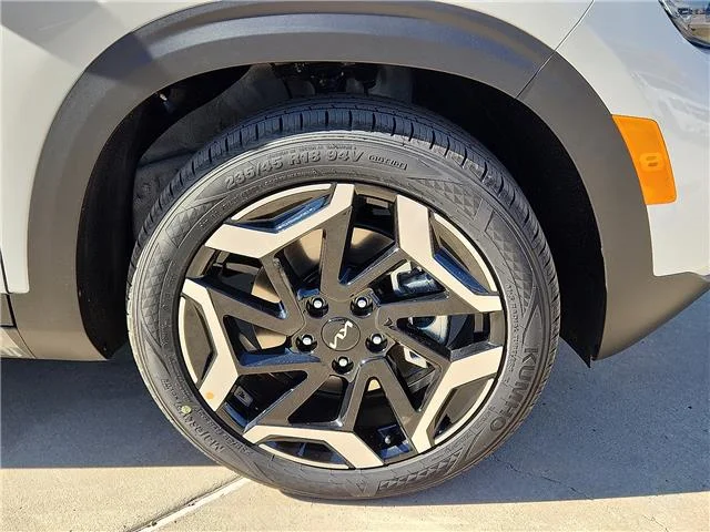 New 2026 Clear White KIA SX All-Wheel Drive image 6
