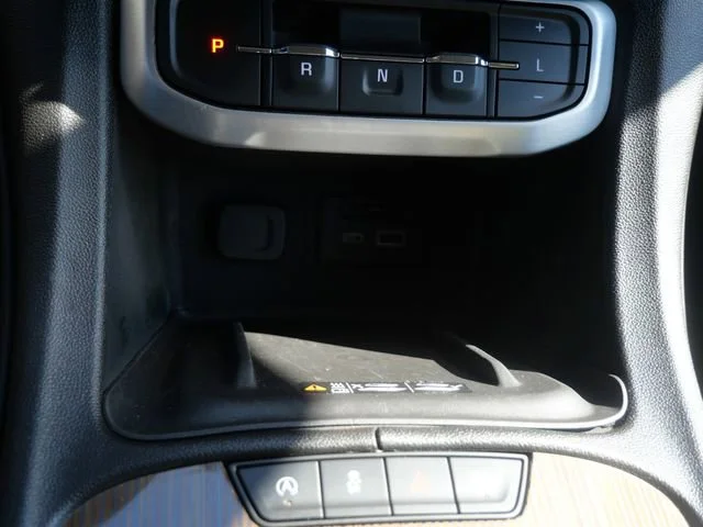 Used 2023 Ultra Blue Metallic GMC SLE image 21