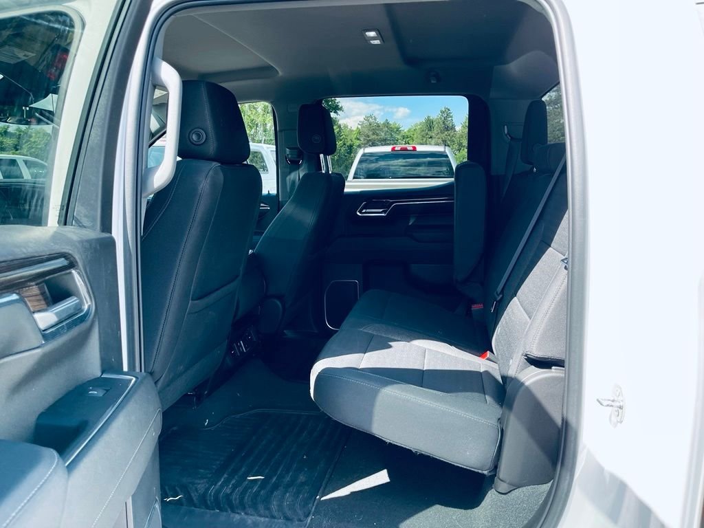 Used 2023 White Chevrolet LT image 21