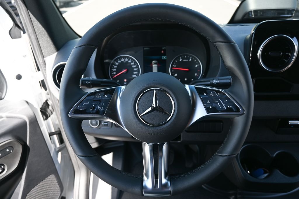 New 2026 Arctic White Mercedes-Benz  image 2