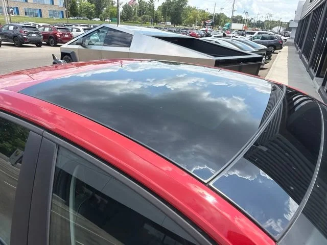 Certified Used 2023  Volkswagen SE image 4