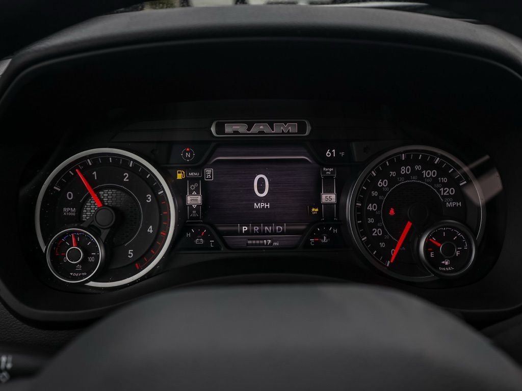 New 2026 Bright White Clear-Coat Exterior Paint RAM Big Horn Night Edition image 26