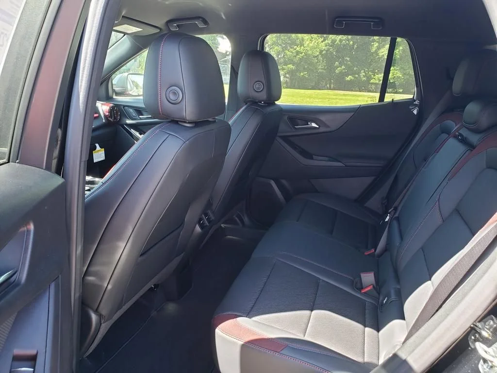 2026 Chevrolet Equinox RS - Photo 13