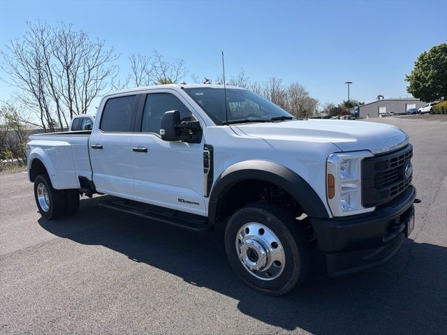 2026 Ford F-450 XL 4x4 Crew Cab 8' Box DRW's photo