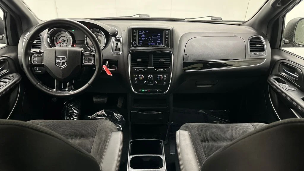 Used 2019 Silver Dodge SE image 20