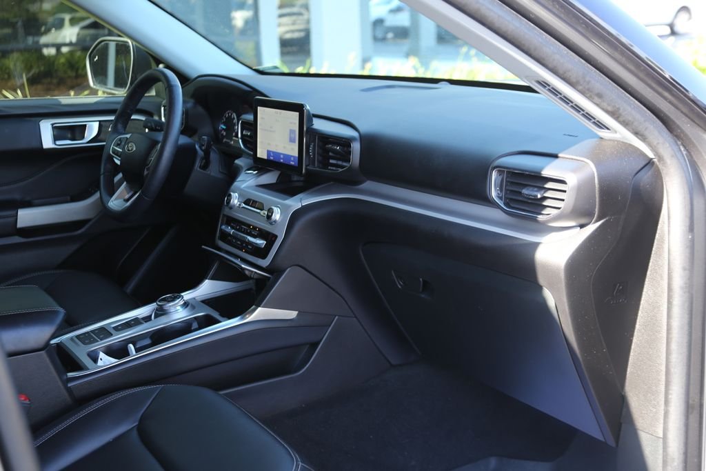 Used 2024 Gray Ford XLT image 23