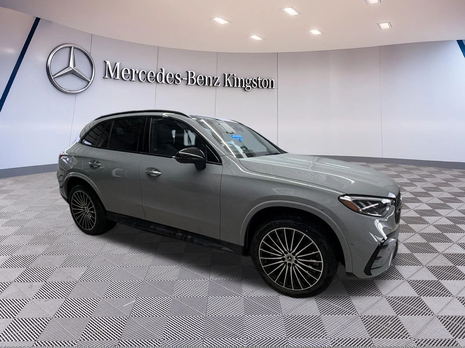 New 2026 White Mercedes-Benz 300 4matic Suv image 2