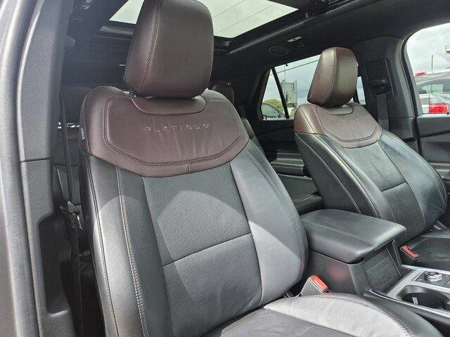 Used 2023 Carbonized Gray Metallic Ford Platinum image 32