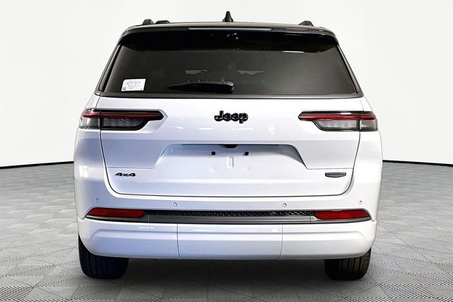 New 2026 Bright White Clear-Coat Exterior Paint Jeep Summit image 5