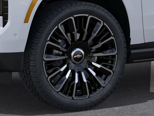 New 2026 Polar White Tricoat Chevrolet High Country image 9