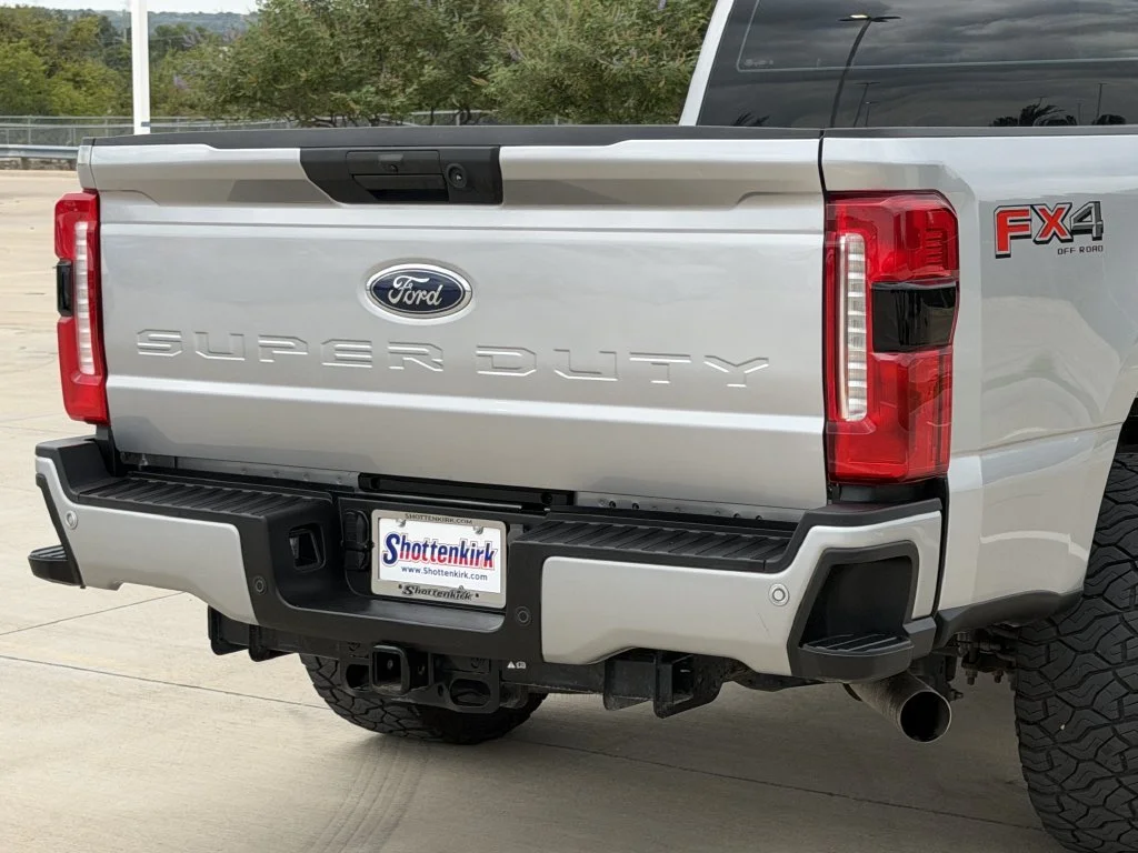 Used 2024 Silver Ford XL image 6