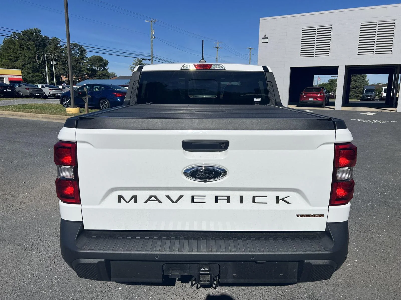 Certified Used 2024 Oxford White Ford Lariat image 6