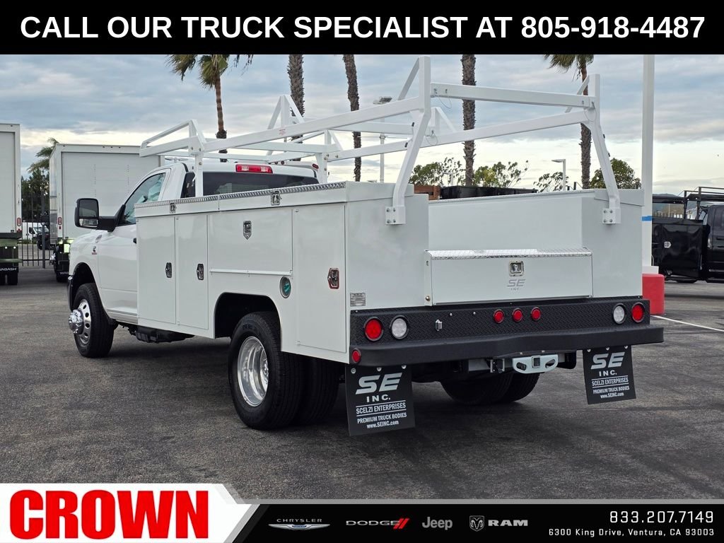 2025 RAM 3500 Chassis Tradesman - Photo 11