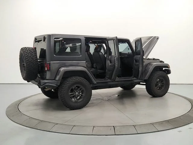 Used 2017 Gray Jeep Unlimited Sahara image 16